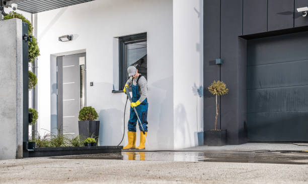 Best Driveway Pressure Washing  in Rio Pinar, FL